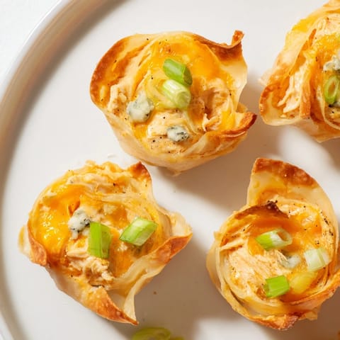 Buffalo Chicken Dip Wontons